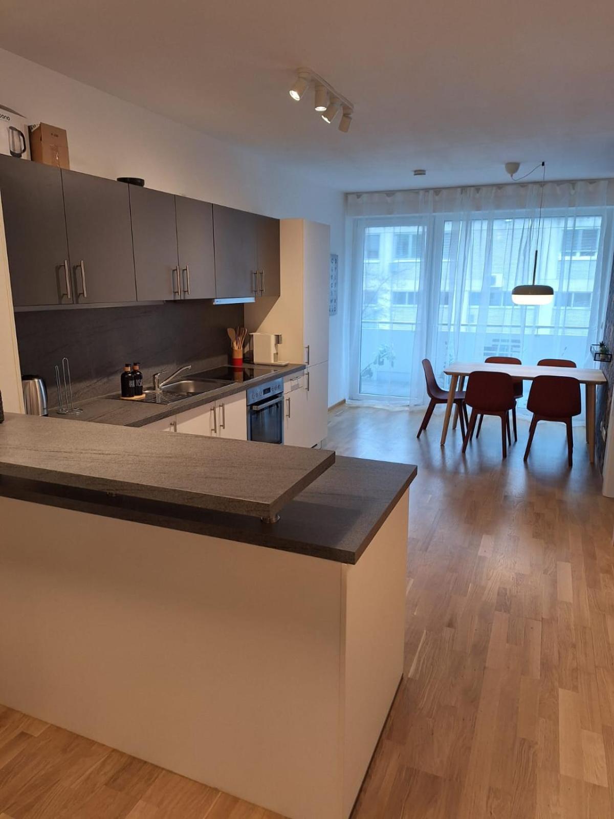 Lend City Apartment Family Self-Check-In Graz Bagian luar foto